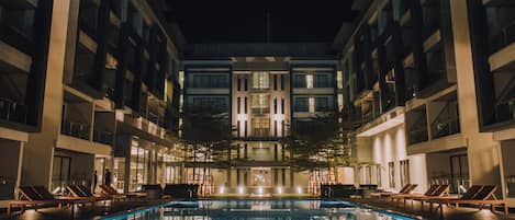 Udendørs pool