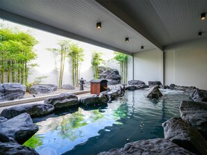 Hot springs - Serenity Hotel Spa & Onsen (Kabin Buri)