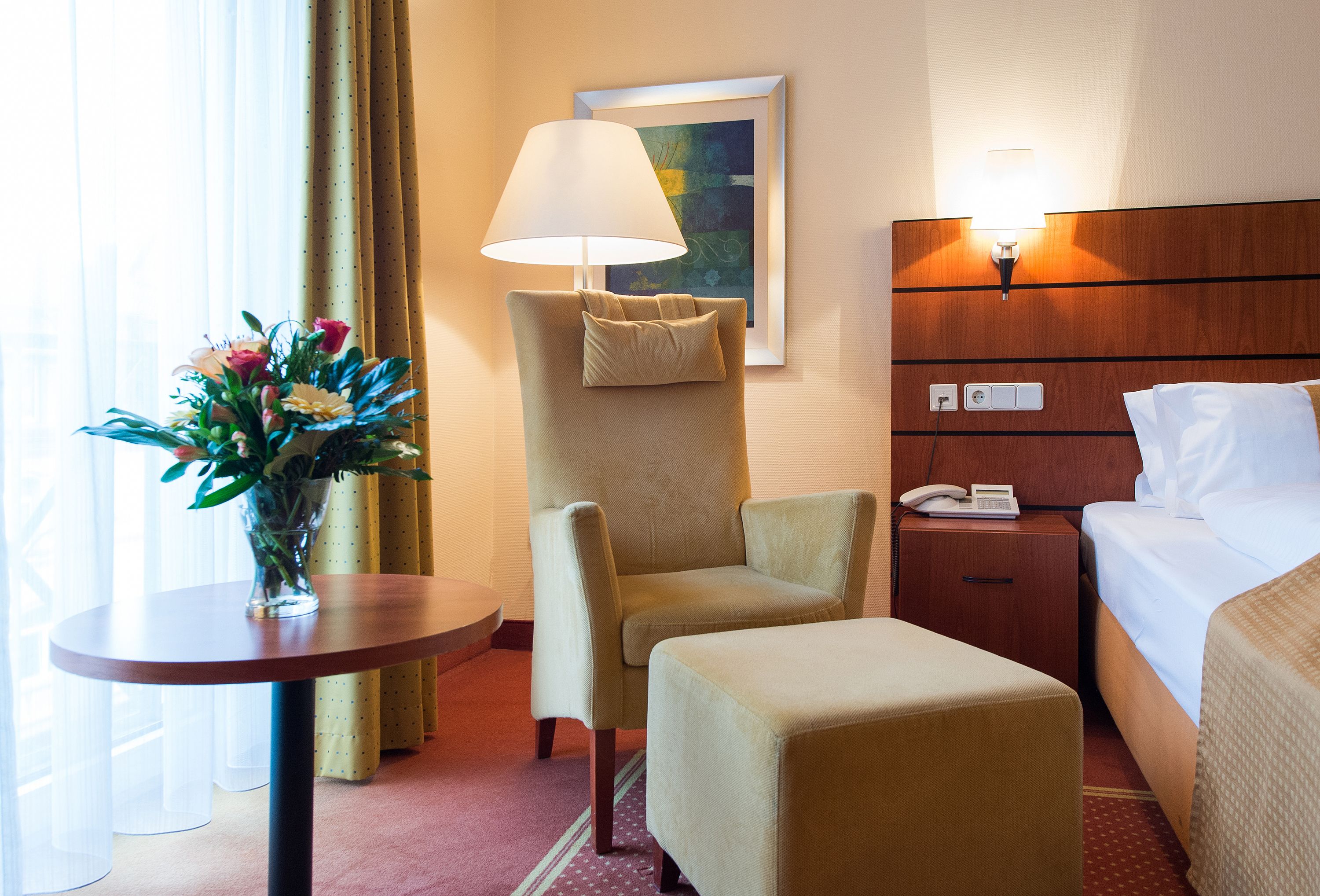 double room "fulda" | 1 bedroom, hypo-allergenic bedding, desk, blackout curtains