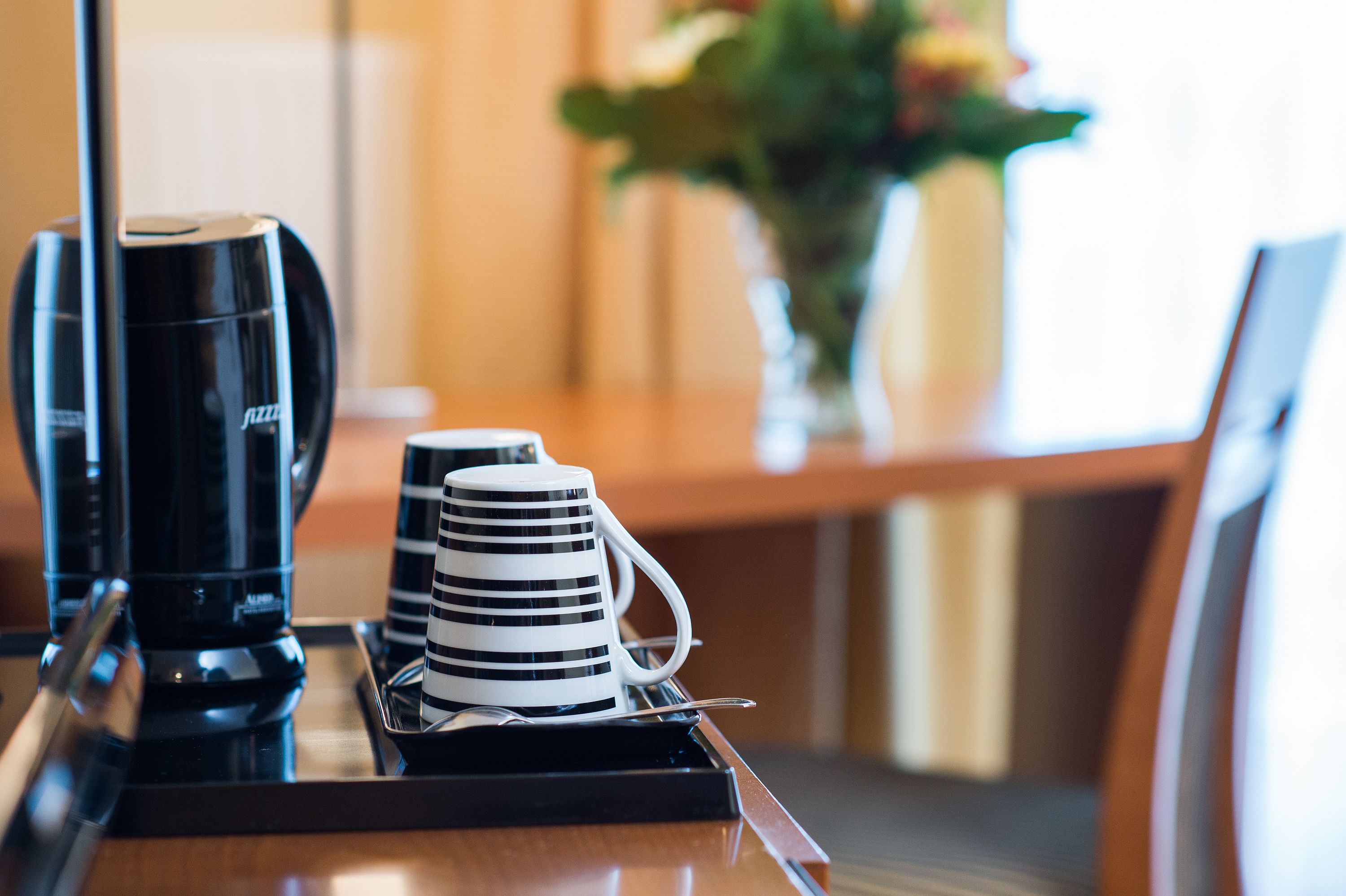 1 bedroom, hypo-allergenic bedding, desk, blackout curtains