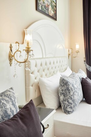 Superior Triple Room | Premium bedding, minibar, in-room safe, desk - Mataraci Konak (Istanbul)