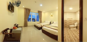 Deluxe Quadruple Room | Minibar, free WiFi
