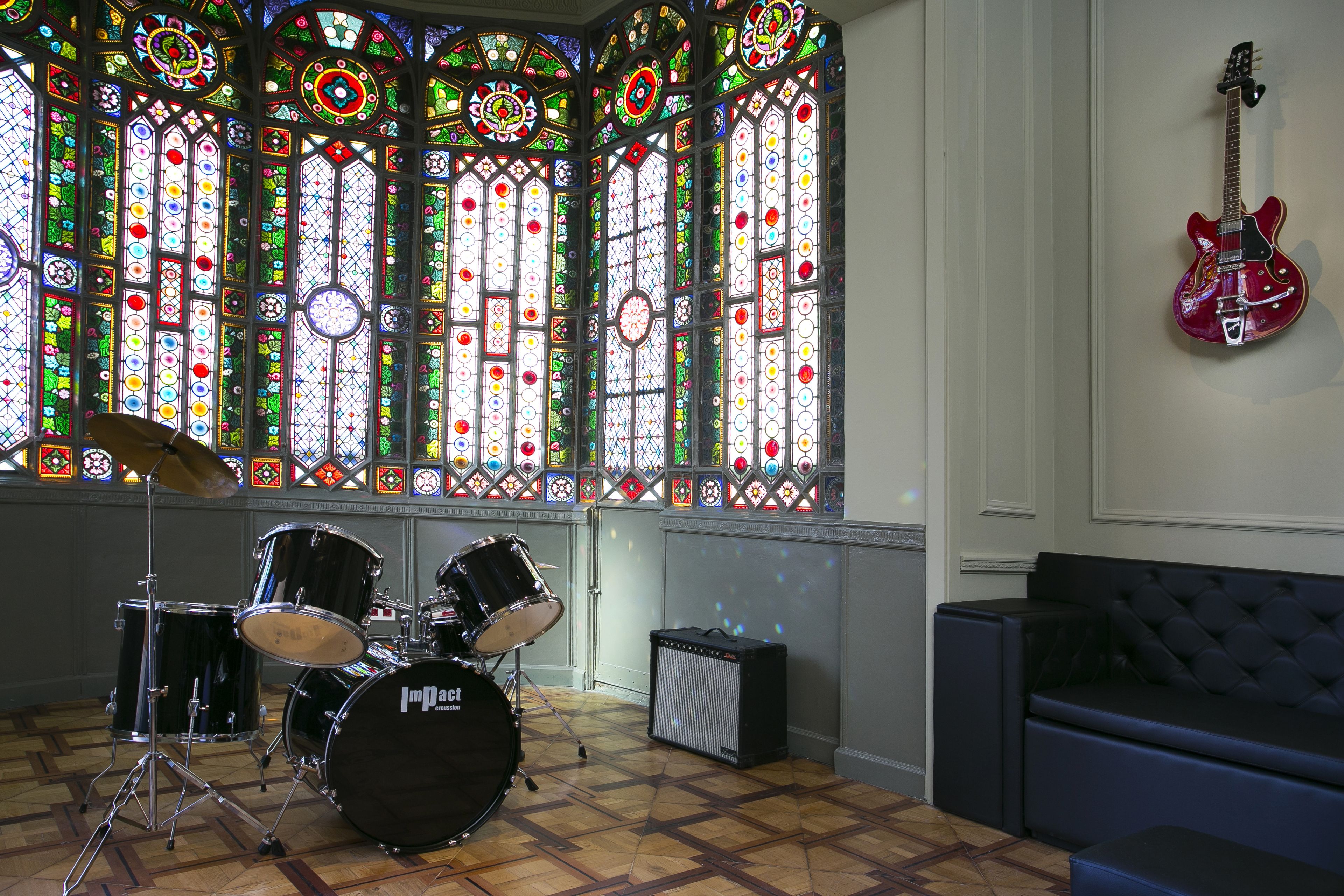 Photo - Sant Jordi Hostels Rock Palace