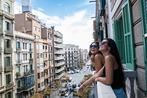 Sant Jordi Hostels Rock Palace