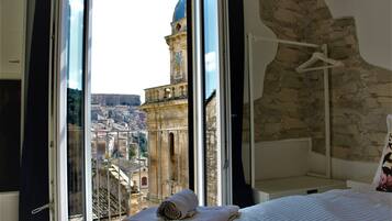 Chambre Double Deluxe, balcon | Draps italiens Frette, literie de qualité supérieure