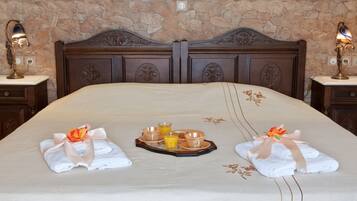 Classic Room | Egyptian cotton sheets, premium bedding, down duvets