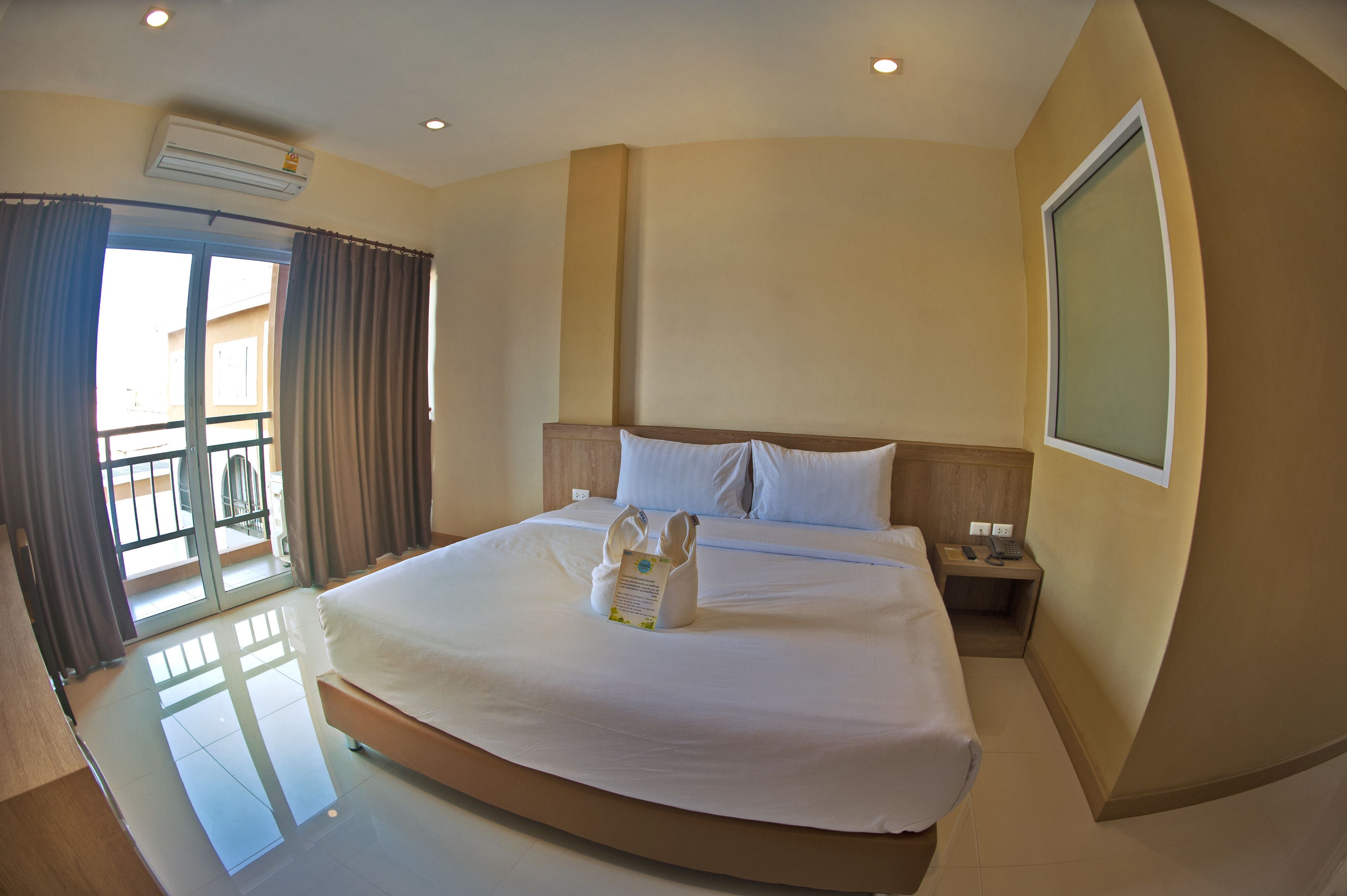 superior double room, 1 double bed | minibar, desk, free wifi