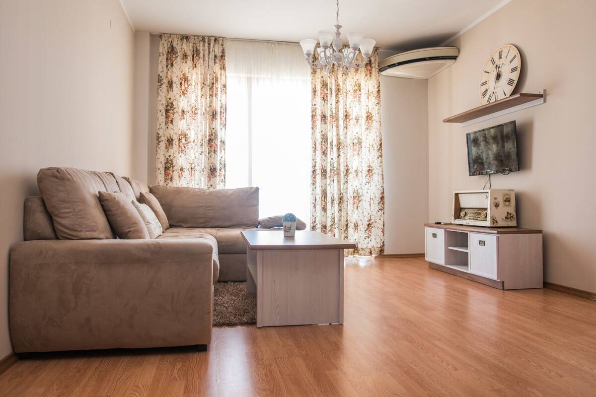 Căn hộ Deluxe, 1 phòng ngủ, quang cảnh biển | Phòng cách âm, bàn ủi/dụng cụ ủi quần áo