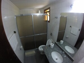 Triple Room | Bathroom - Pousada Flat Solar da Tabatinga (Ubatuba)
