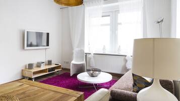 One-Bedroom Suite | Living room
