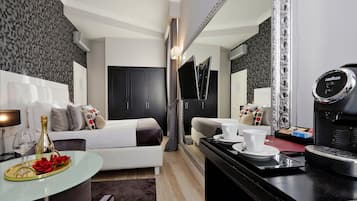 Premium bedding, minibar, in-room safe, desk