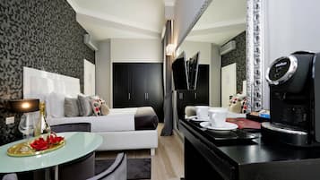 Ropa de cama de alta calidad y minibar