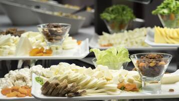 Tägliches inbegriffenes Frühstücksbuffet