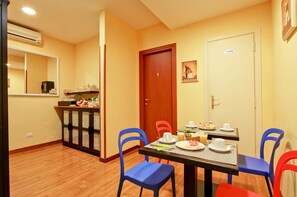Lobby - Vacanze a Roma (Rome)