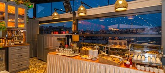 Alpek Hotel
