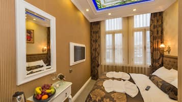 Chambre Supérieure Double ou avec lits jumeaux | 2 chambres, literie de qualité supérieure, couette en duvet d'oie