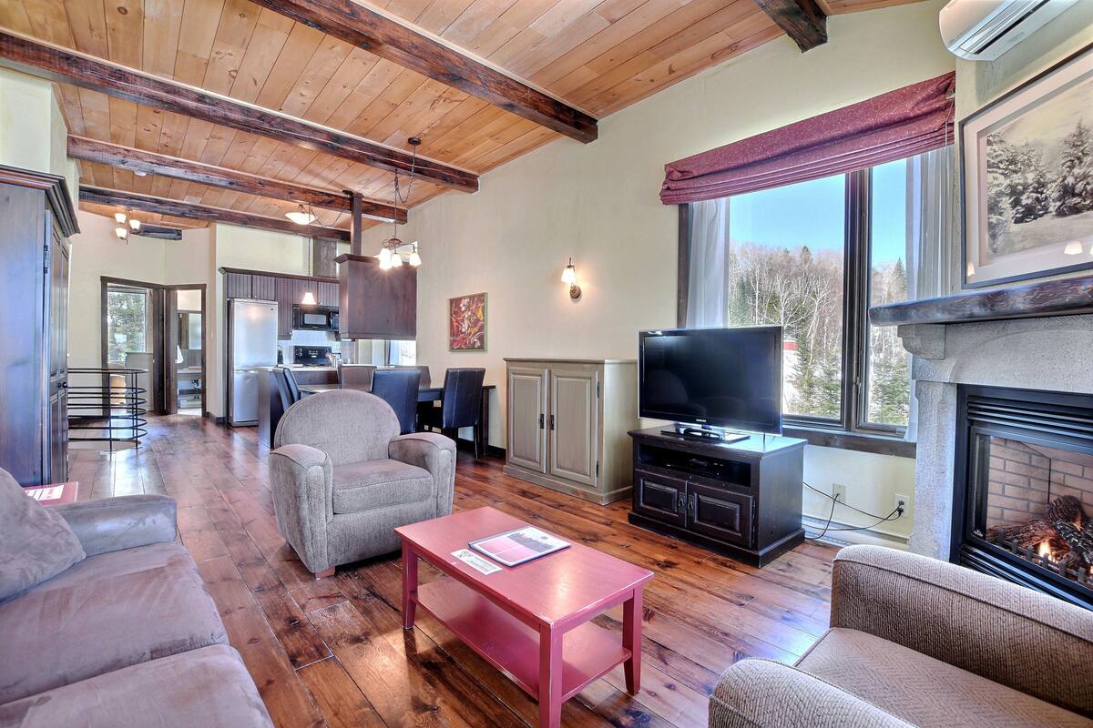 Flat-screen TV, table football, ping pong