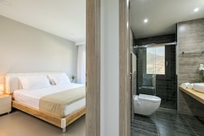 Villa, 3 chambres, piscine privĂ©e (Athina) | Coffre-fort, systĂšme dâinsonorisation, fer et planche Ă repasser