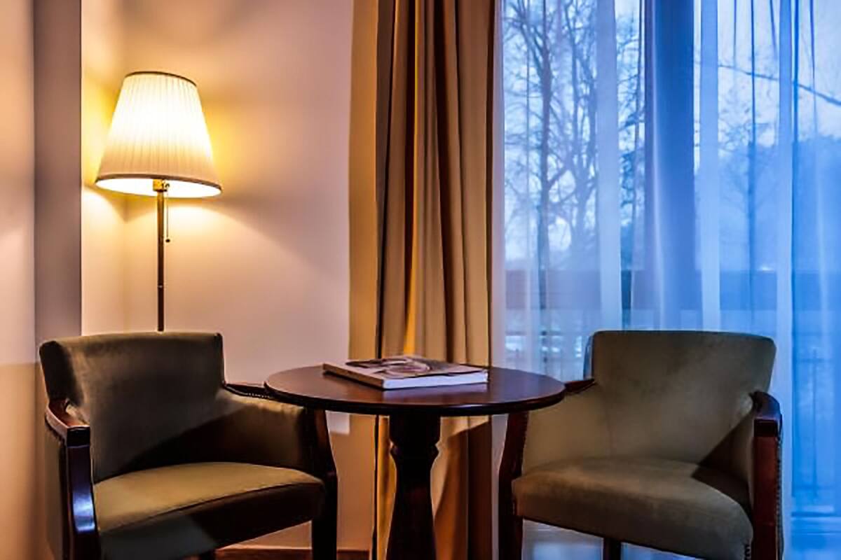 1 bedroom, premium bedding, minibar, in-room safe