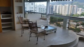 Standard Apartment, 1 Bedroom, Partial Sea View | Living area | TV - Barramares Flat (Rio de Janeiro)
