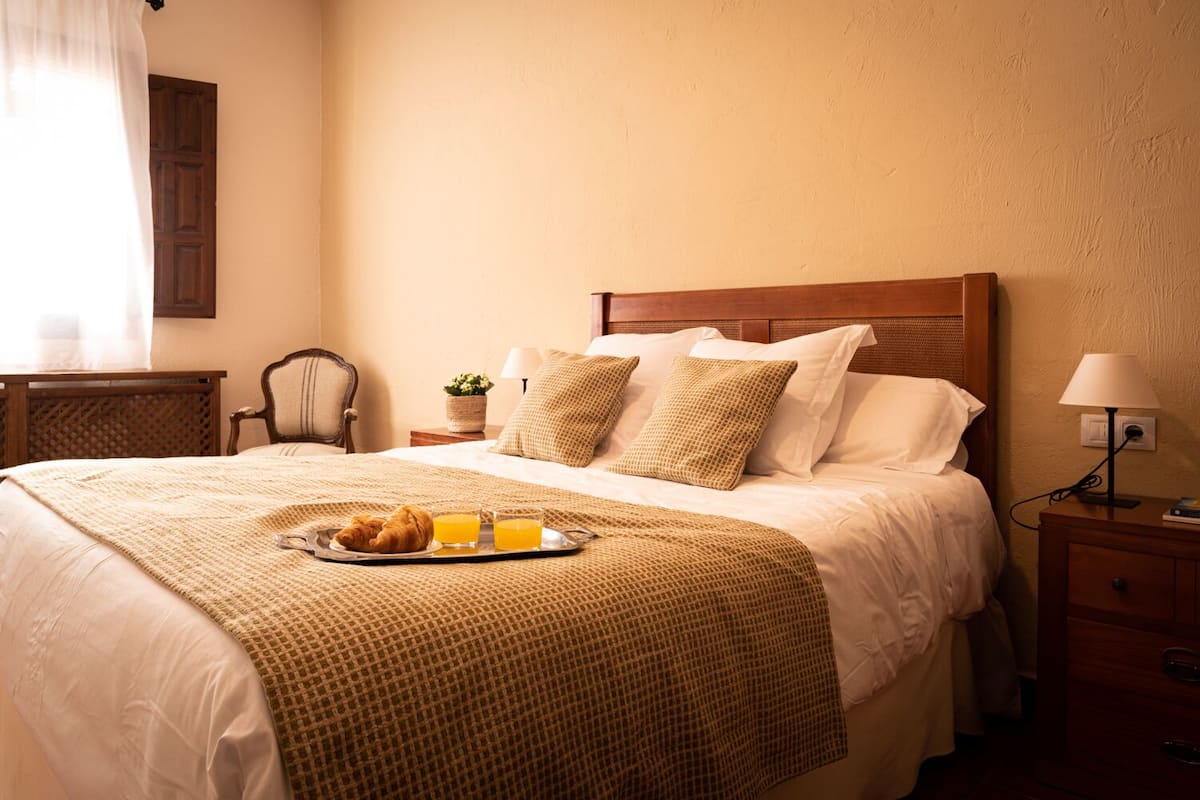 double room | premium bedding, in-room safe, individually decorated
