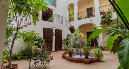 Hospedium Hotel Val de Pinares