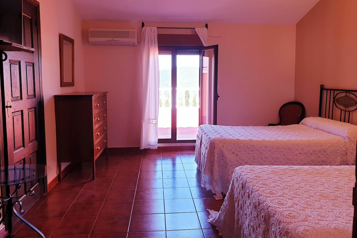 1 habitación y ropa de cama de alta calidad