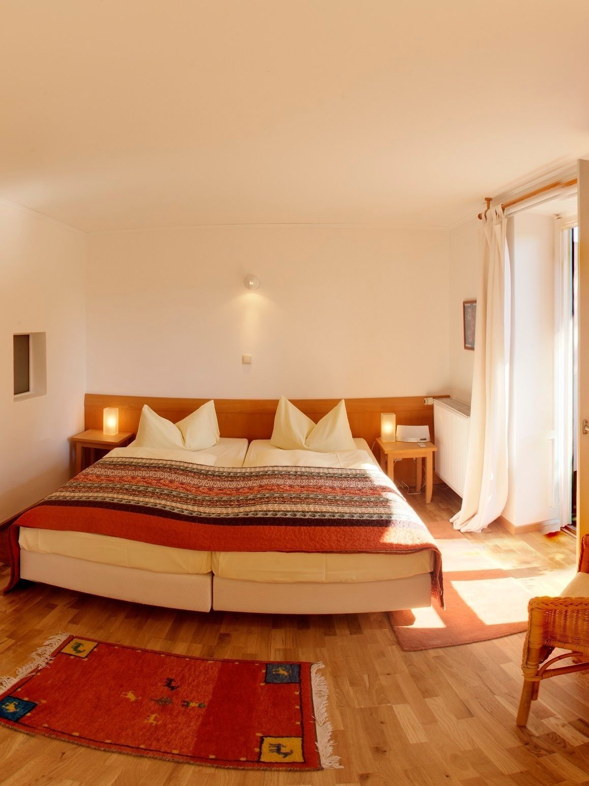 comfort double room | desk, free wifi, bed sheets