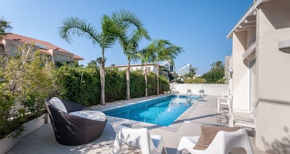 Magical Villa in Herzliya