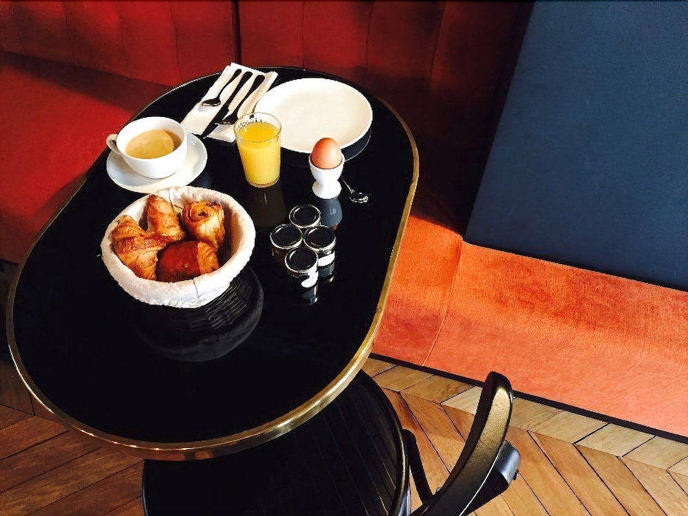 Hôtel Scarlett by null