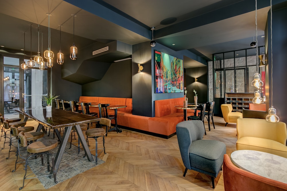 Hôtel Scarlett by null