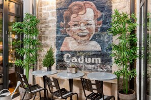 Bar (on property) - Hôtel Scarlett (Paris)