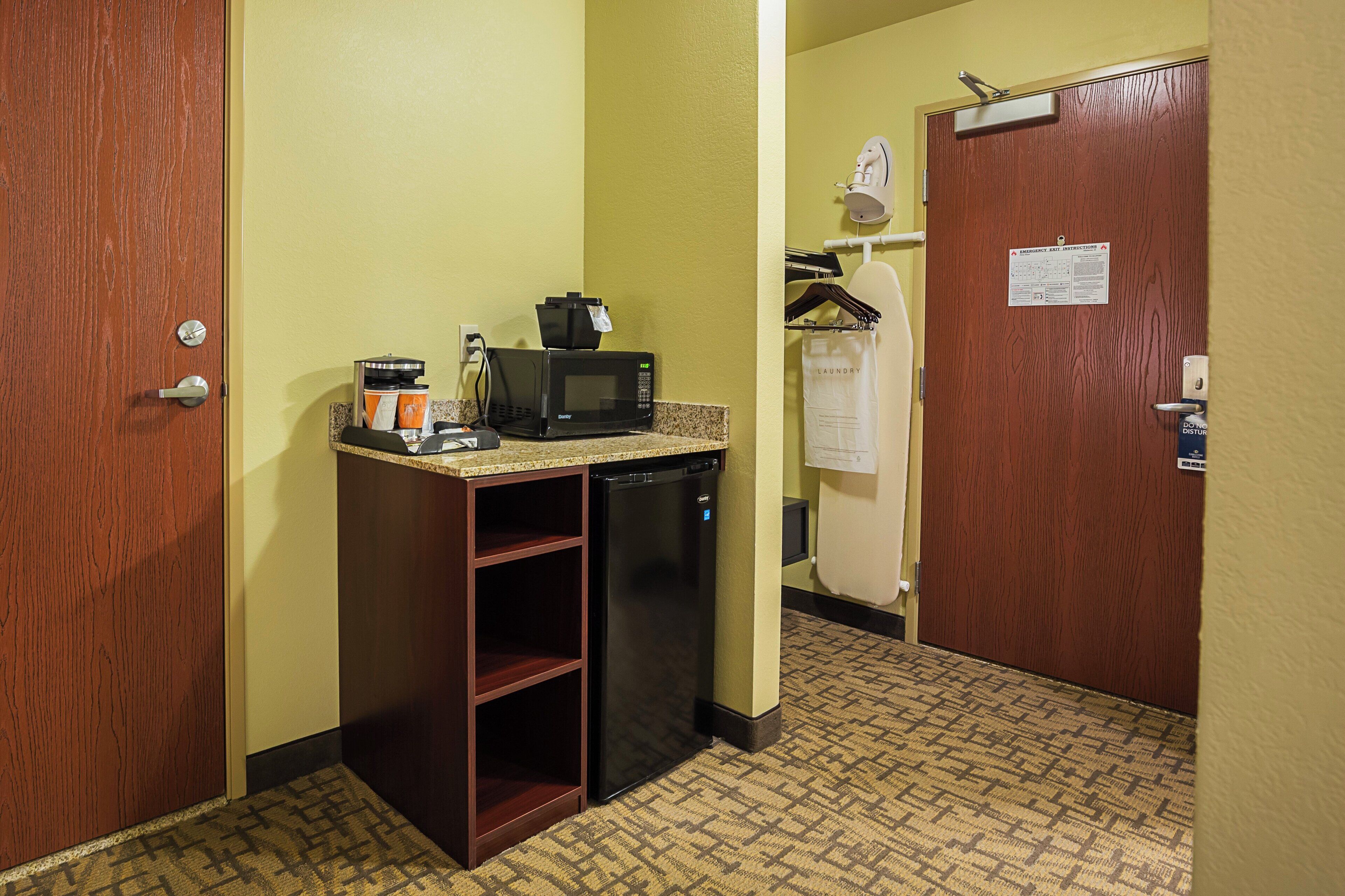 in-room safe, individually furnished, desk, laptop workspace