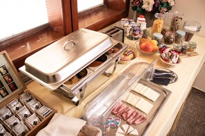 Desayuno buffet incluido todos los días