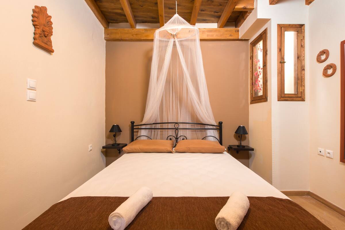 In-room safe, iron/ironing board, free cots/infant beds, free WiFi