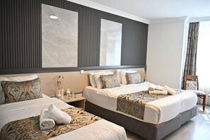 Premium bedding, minibar, desk, laptop workspace - Elite Marmara Hotel Gungoren (Istanbul)