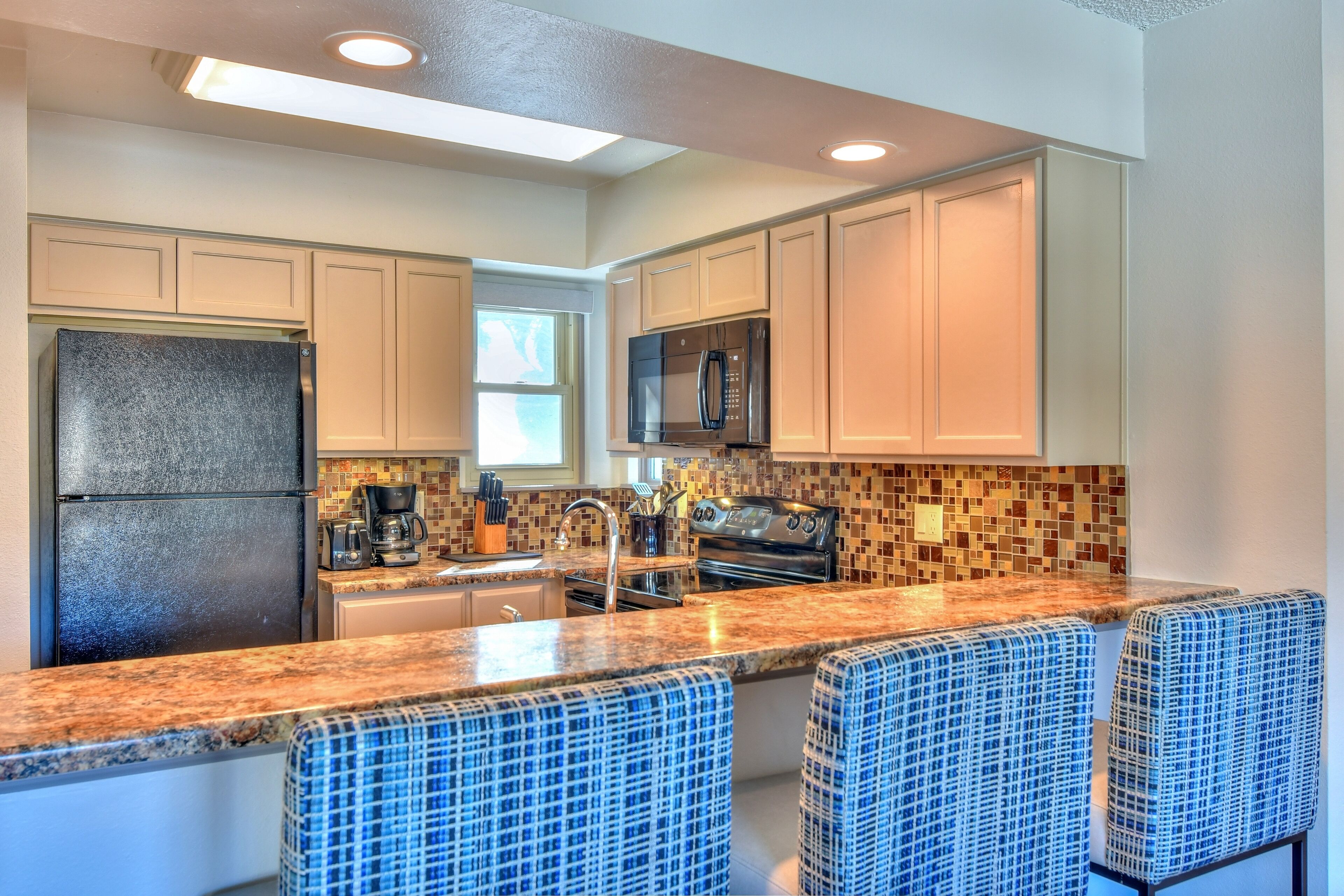 Casa de ciudad, 3 habitaciones (3 Bathroom) | Cocina privada | Refrigerador con congelador, microondas, horno y parrilla de estufa 