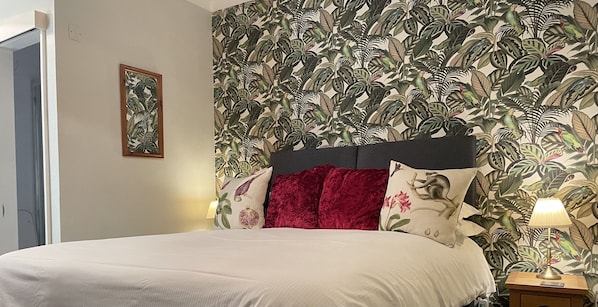 Habitación doble Deluxe, baño en la habitación (Twin) | 1 habitación 