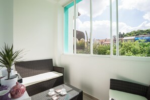 Suite Supérieure, vue jardin | Balcon