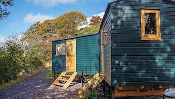 Room, Private Bathroom (and Pod) | Exterior