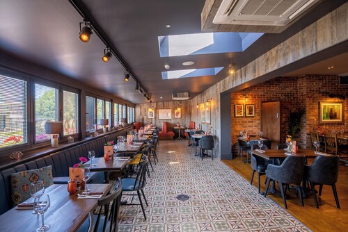  Harper's Steakhouse with Rooms, Southampton Swanwick Marina