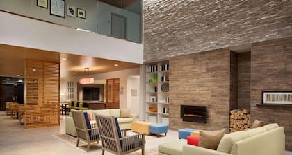 Country Inn & Suites by Radisson Asheville River Arts District
