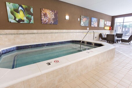 Drury Plaza Hotel Indianapolis Carmel - Image 17
