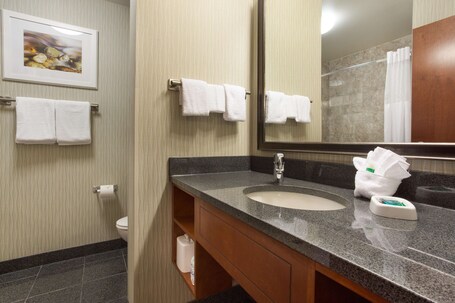 Drury Plaza Hotel Indianapolis Carmel - Image 16