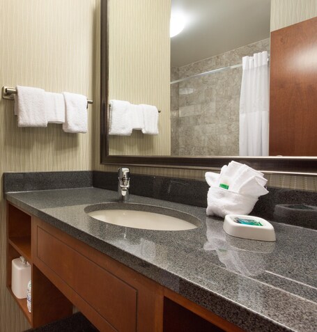 Drury Plaza Hotel Indianapolis Carmel - Image 9