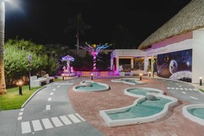 Mini-golf