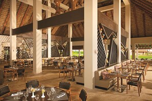 8 Restaurants, Abendessen