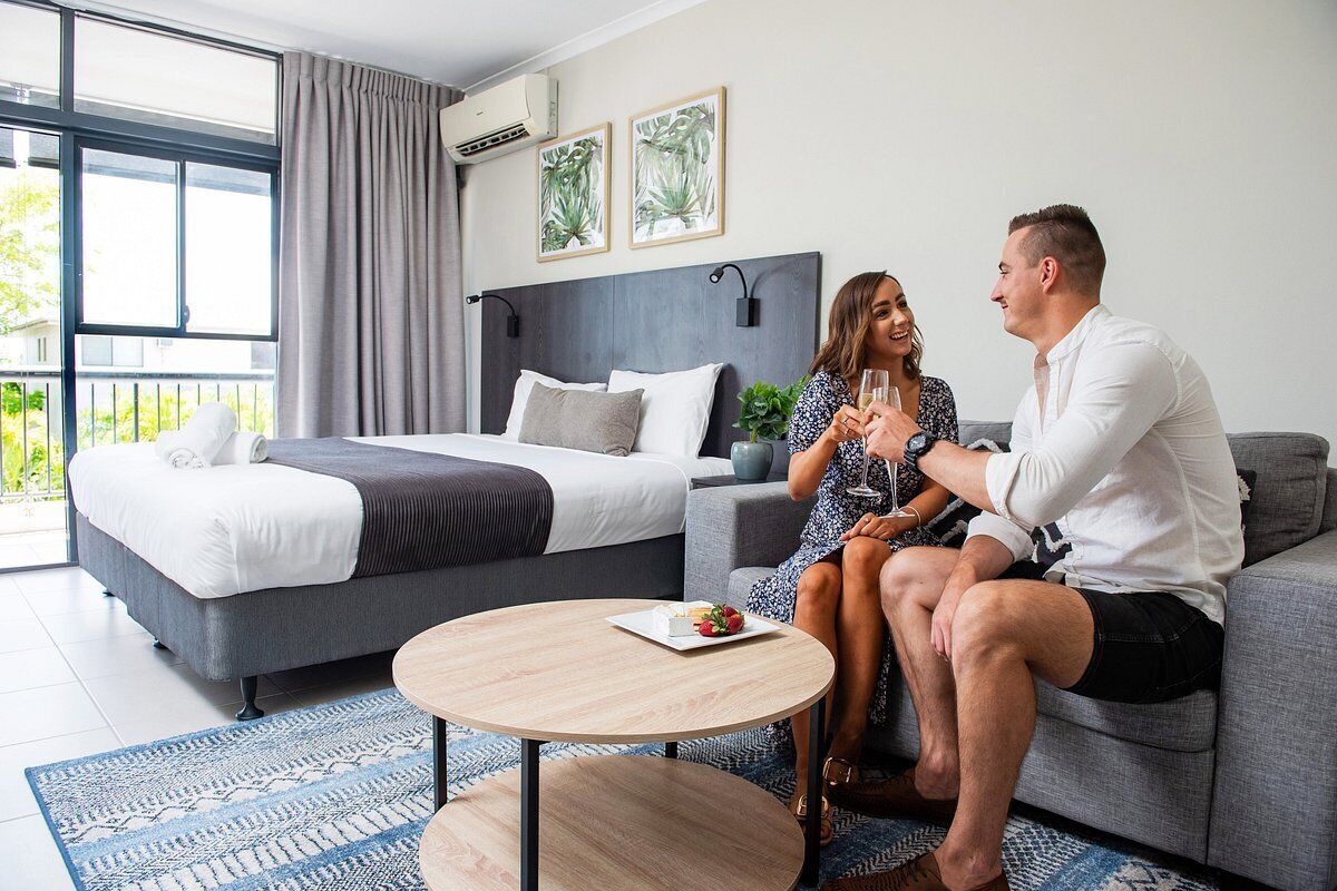 king split + balcony (pool view) | 1 bedroom, premium bedding, blackout curtains, soundproofing