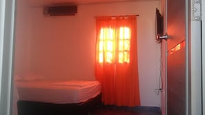 Rollaway beds, free WiFi