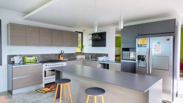 Villa, 4 chambres | Cuisine privée